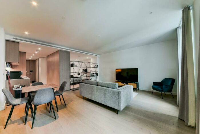 Apartment To Rent In Park Drive, Canary Wharf, E14