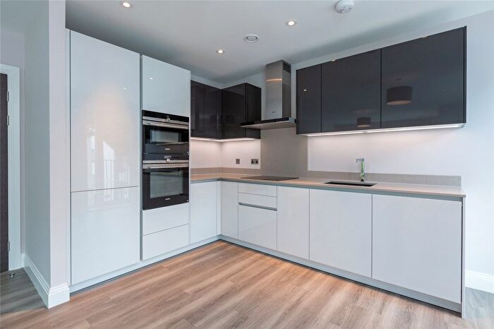 2 Bedroom Flat To Rent In The Potteries, Linden Park Road, Tunbridge Wells, Kent, TN2