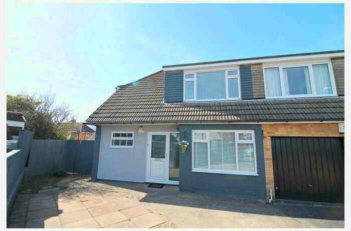 4 Bedroom Semi-Detached House To Rent In Trostrey Close, New Inn, Pontypool, NP4