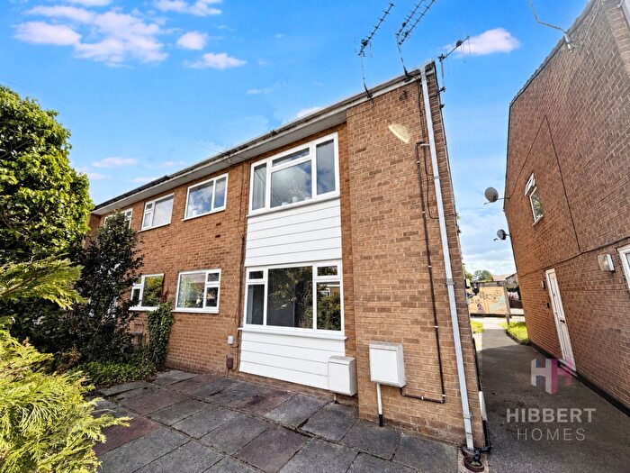 2 Bedroom Flat For Sale In Alma Road, Sale, M33