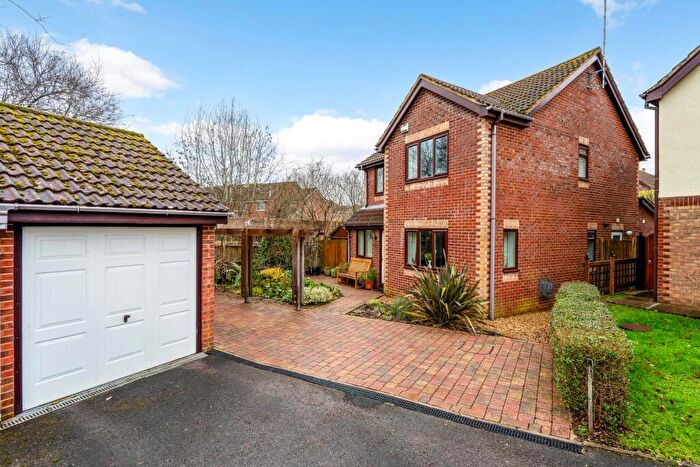 3 Bedroom Detached House For Sale In Pentridge Way, Totton, Southampton, SO40