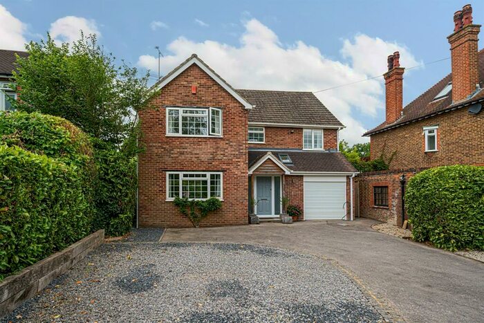 4 Bedroom Detached House To Rent In Warnham Road, Horsham, RH12