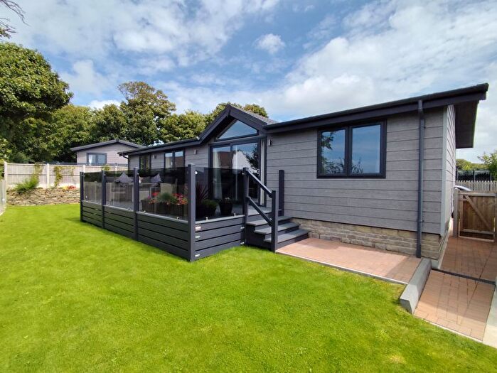 2 Bedroom Detached Bungalow For Sale In Sunnyside Park, Newquay, TR8
