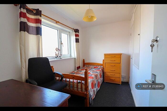 4 Bedroom Terraced House To Rent In Chennells, Hatfield, AL10