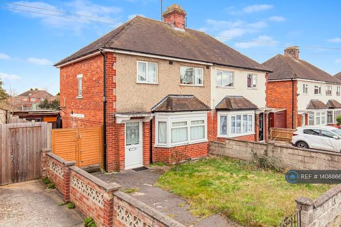 3 Bedroom Semi-Detached House To Rent In Ridley Road, Oxford, OX4
