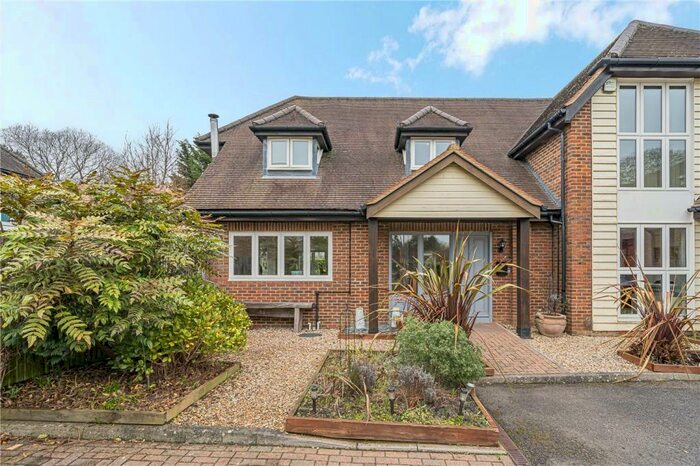 4 Bedroom Semi-Detached House For Sale In The Kilns, Frith End, Bordon, Hampshire, GU35