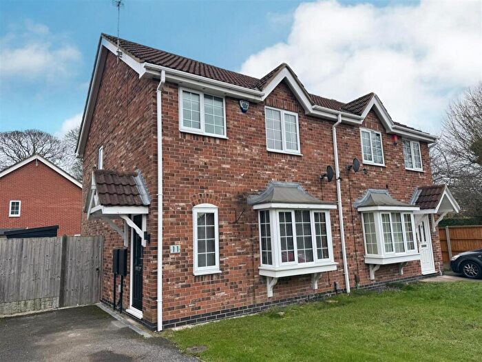 3 Bedroom Semi-Detached House To Rent In Little Woodbury Drive, Littleover, Derby, DE23