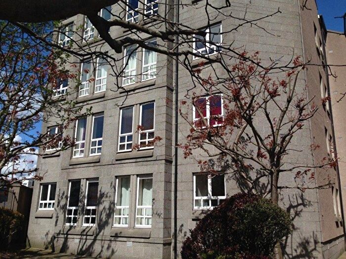 2 Bedroom Flat To Rent In B Cuparstone Crt, Aberdeen, AB10