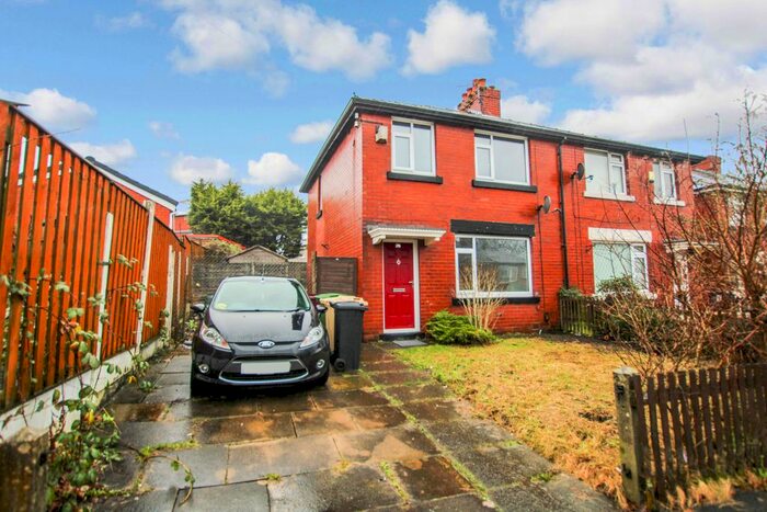 3 Bedroom Semi-Detached House To Rent In Hillside Avenue, Bolton BL4