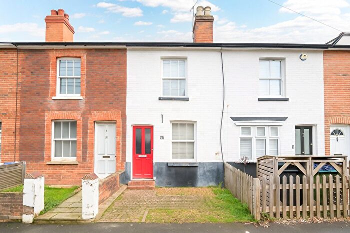 2 Bedroom Terraced House For Sale In Waverley Road, Weybridge, KT13