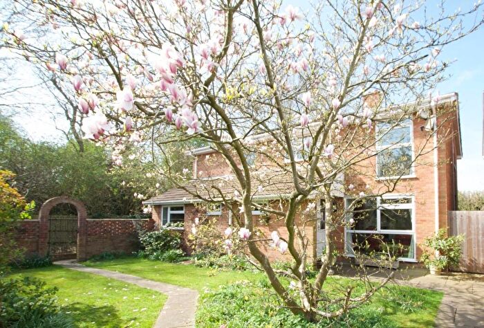 5 Bedroom Detached House For Sale In Camberton Road, Leighton Buzzard, LU7