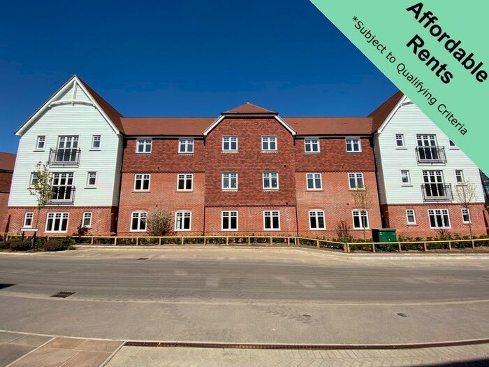 1 Bedroom Flat To Rent In Emerald Avenue, Fleet, Hampshire, GU51