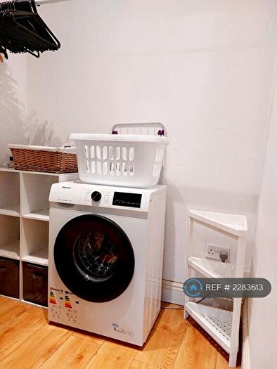 1 Bedroom Flat To Rent In Glasgow, Glasgow, G20