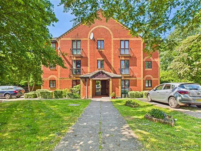2 Bedroom Apartment For Sale In Pennycress, Weston-super-Mare, North Somerset, BS22