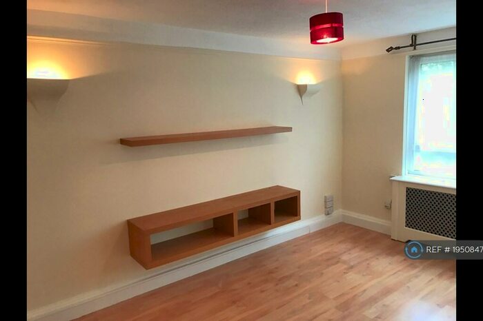2 Bedroom Flat To Rent In Highbury, London, N5