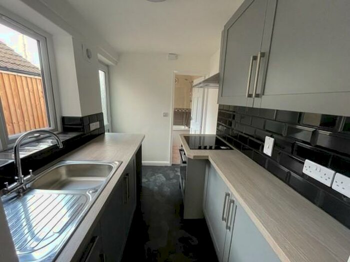 3 Bedroom House To Rent In Dalestorth Street, Sutton In Ashfield, NG17