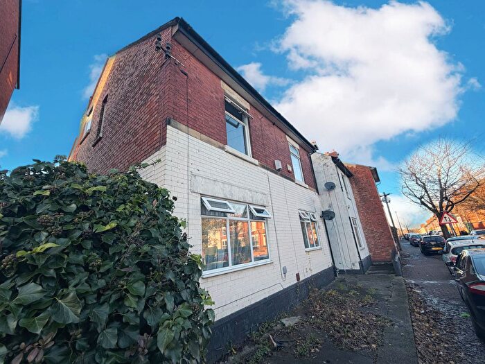 4 Bedroom Semi Detached House For Sale In Village Street, Derby, DE23