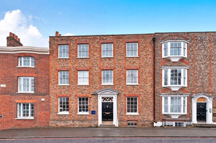 2 Bedroom Flat For Sale In Castle Street, Reading, RG1