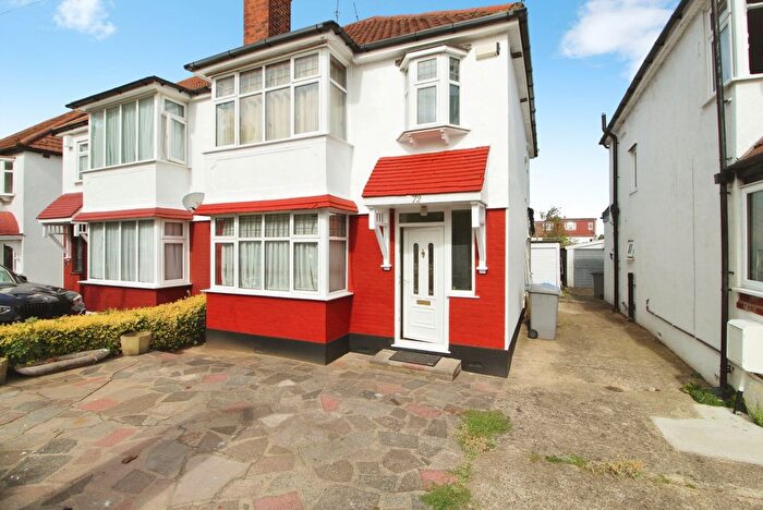 4 Bedroom Semi-Detached House To Rent In Carlton Avenue West, Wembley, London, HA0