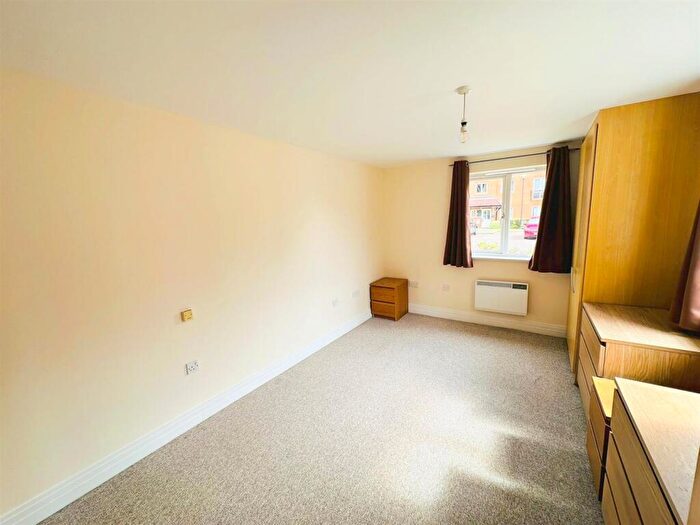 2 Bedroom Apartment To Rent In Crane Mead, SG12