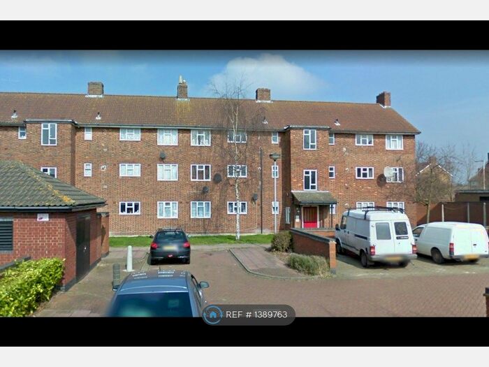 1 Bedroom Flat To Rent In Cam Green, South Ockendon, RM15