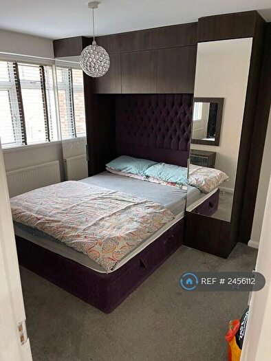 3 Bedroom Maisonette To Rent In Solander Gardens, London, E1