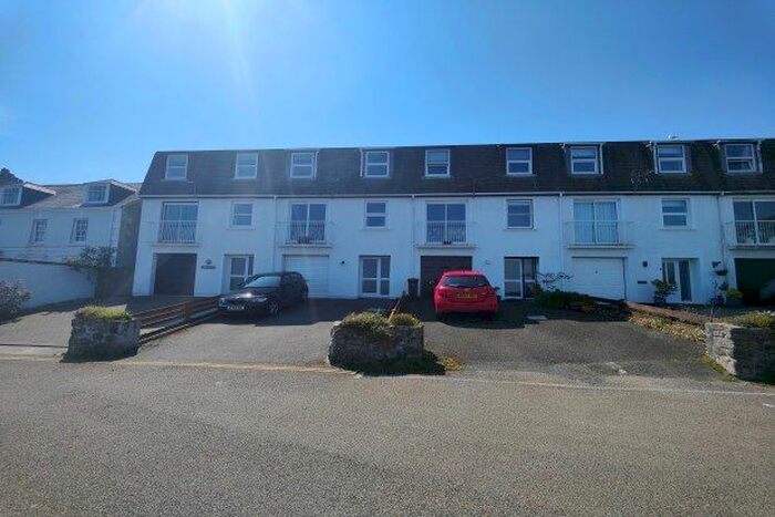 4 Bedroom Terraced House To Rent In Pikes Hill, Falmouth, TR11