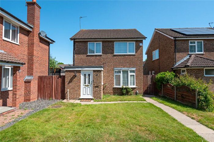 3 Bedroom Detached House For Sale In Maplefield, Park Street, St. Albans, Hertfordshire, AL2