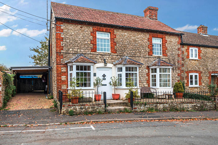 3 Bedroom Semi-Detached House For Sale In High Street, Watchfield, Oxfordshire, SN6