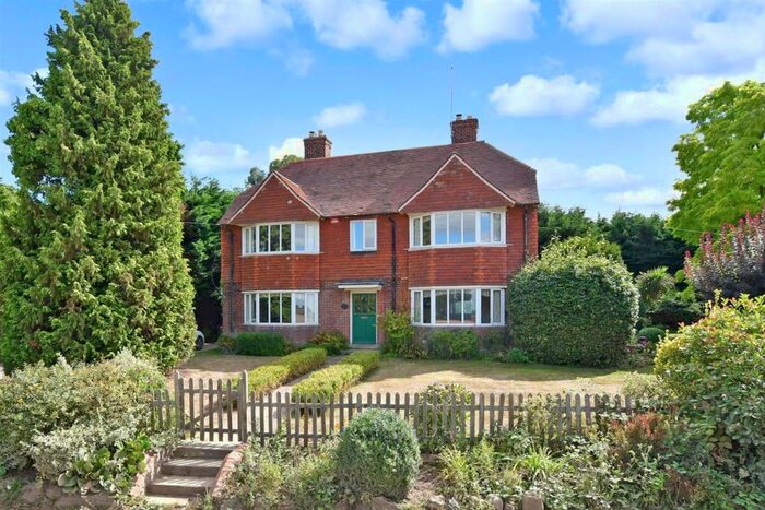 5 Bedroom Detached House For Sale In Knell Lane, Ash, Canterbury, Kent, CT3