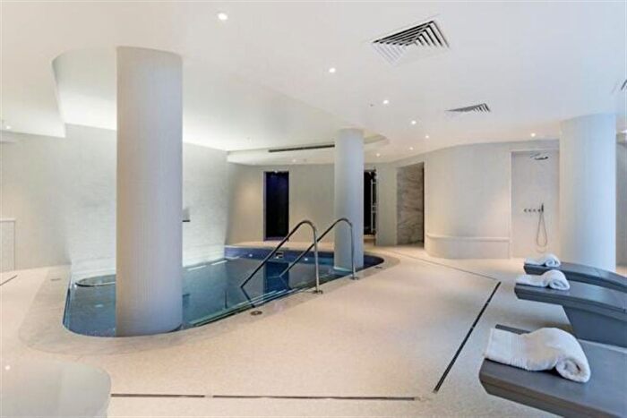 1 Bedroom Flat To Rent In The Penthouse, Gasholders Building, King's Cross, London, N1C