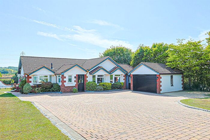 3 Bedroom Detached Bungalow For Sale In Fourth Avenue, Hullbridge, Hockley, SS5