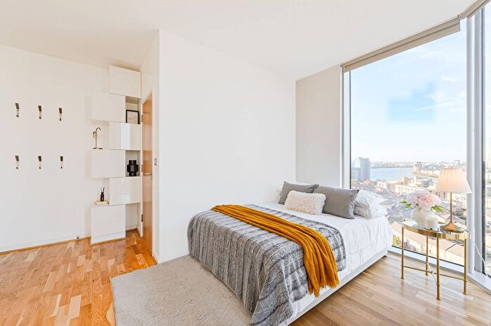 3 Bedroom Flat For Sale In Harmony Place, Deptford, London, SE8