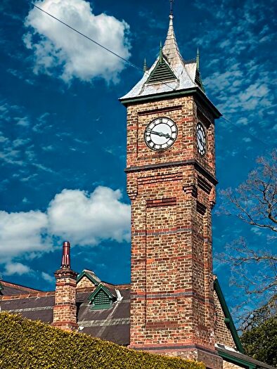 5 Bedroom Detached House For Sale In Copt Hewick, Ripon, HG4