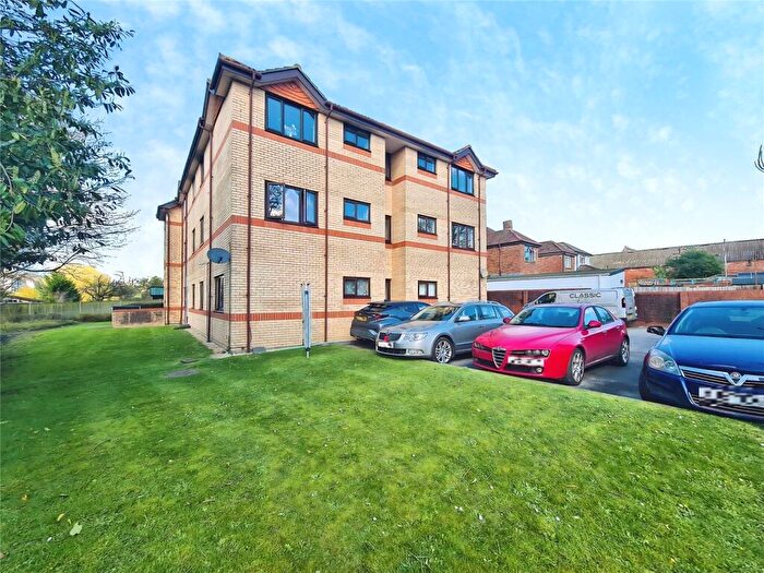 1 Bedroom Flat To Rent In Nightingale Grove, Southampton, SO15