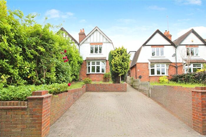 2 Bedroom Semi Detached House For Sale In Water Road, Reading, RG30