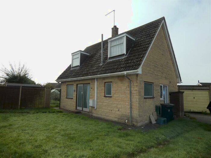 2 Bedroom Detached House For Sale In Kentisworth Road, Marnhull, Sturminster Newton, DT10
