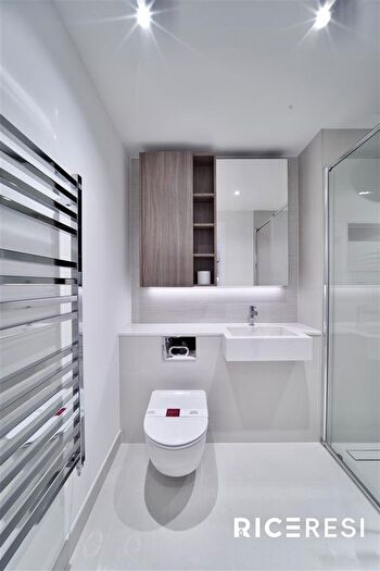 Property To Rent In Salutation Gardens, London, WC1X