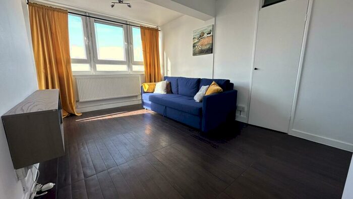 1 Bedroom Flat To Rent In Thaxted Court, Hoxton, N1