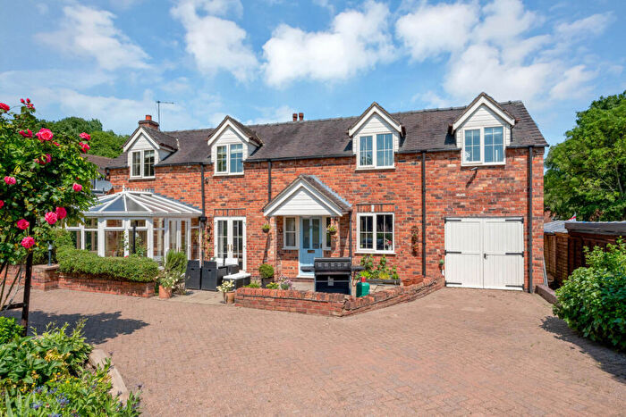 4 Bedroom Detached House For Sale In Meadow Lane, Osgathorpe, LE12