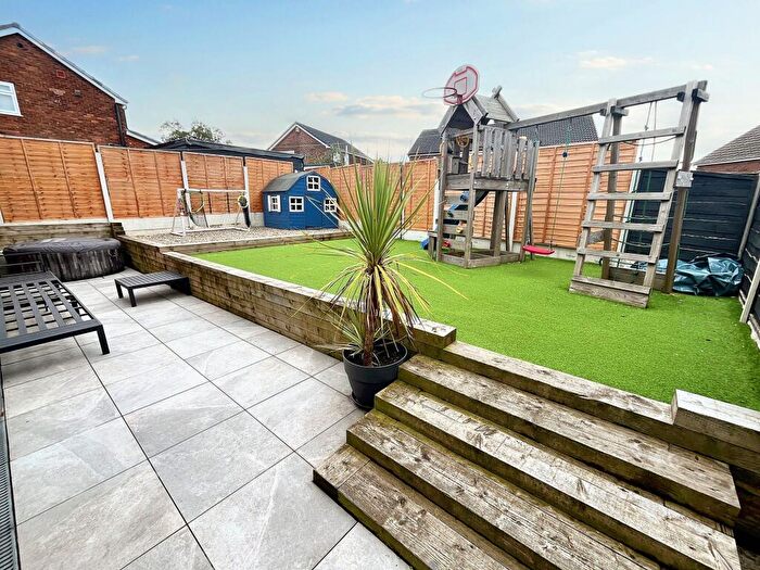 4 Bedroom Detached House For Sale In Gawthorpe Close, Bury, BL9