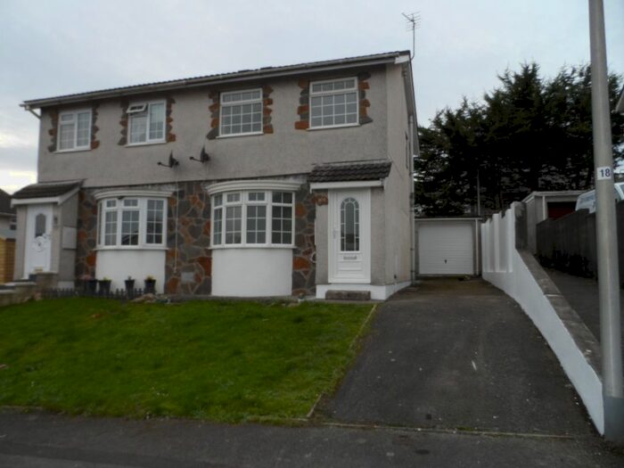 3 Bedroom Semi-Detached House To Rent In Maple Drive, Bridgend CF31