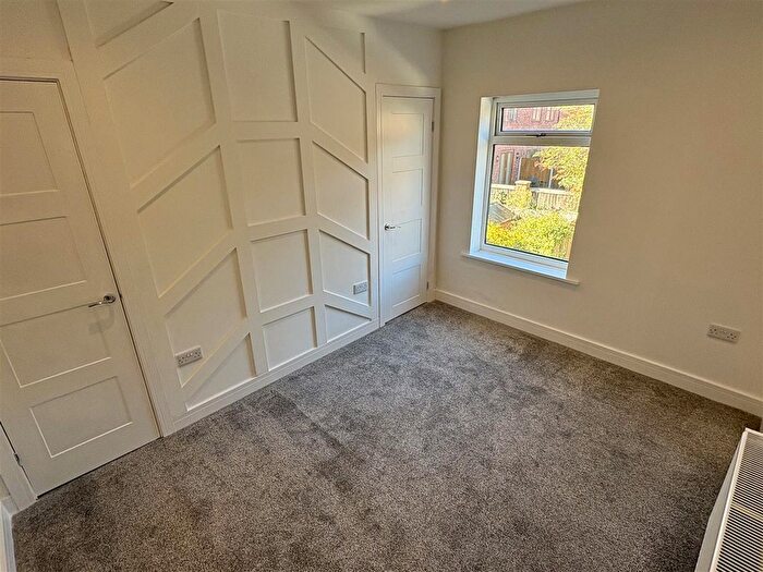 2 Bedroom Cottage To Rent In Common Piece, Swinefleet, Goole, DN14