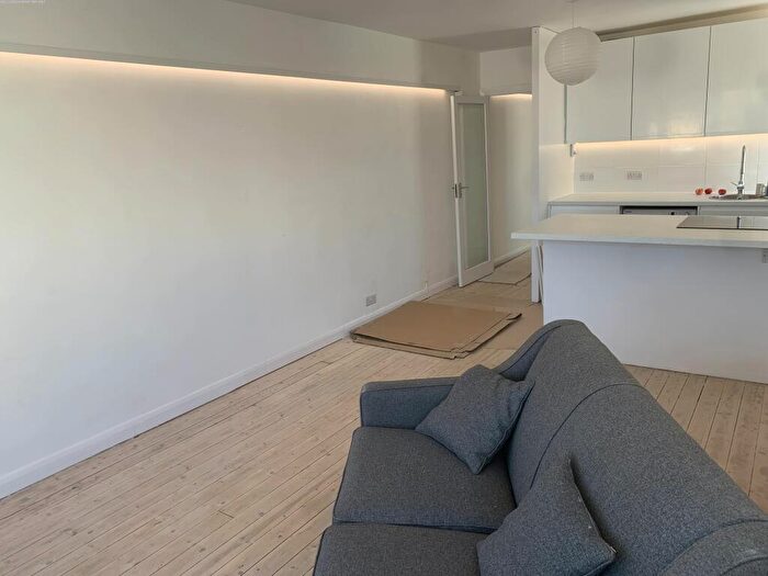 2 Bedroom Flat To Rent In College Place, Brighton, BN2