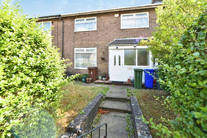 3 Bedroom Terraced House For Sale In Denbigh Road, Denton, Manchester, Greater Manchester, M34