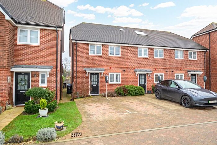 2 Bedroom Terraced House For Sale In Grant Avenue, Walton-On-Thames, KT12