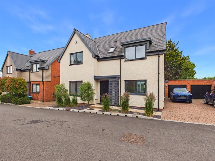 4 Bedroom Detached House For Sale In Spring Meadow Rise, Hempsted, Gloucester, GL2