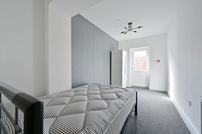 Studio To Rent In Whippendell Road, Watford, WD18