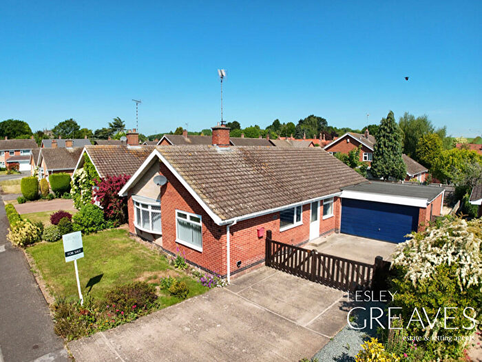 3 Bedroom Detached Bungalow For Sale In Pinfold Close, Woodborough, NG14