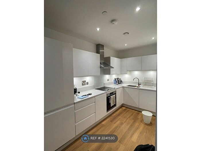 1 Bedroom Flat To Rent In Hamme Building, London, E16